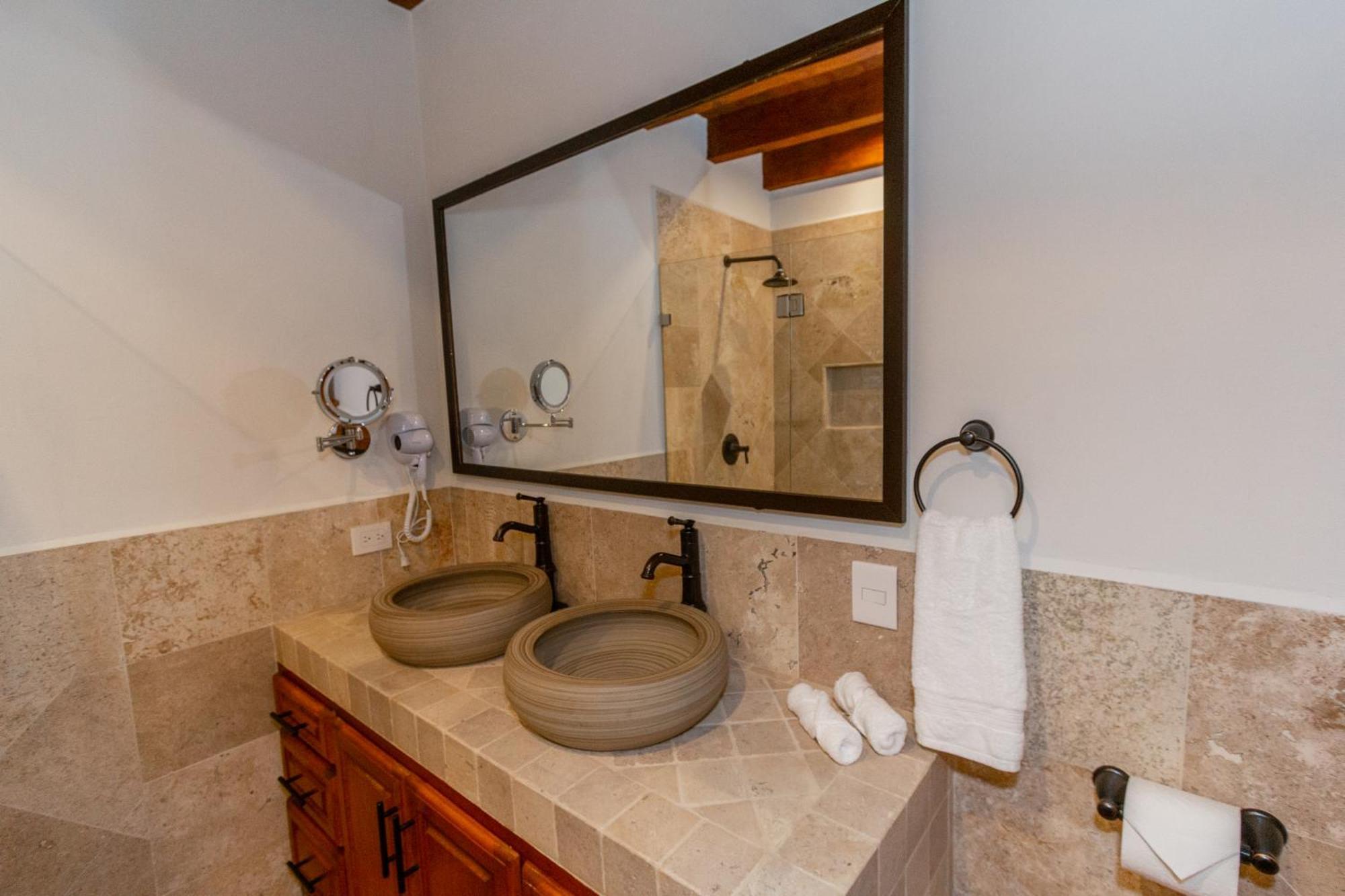 Five Queens Boutique Hotel سان ميغيل دي الليندي المظهر الخارجي الصورة